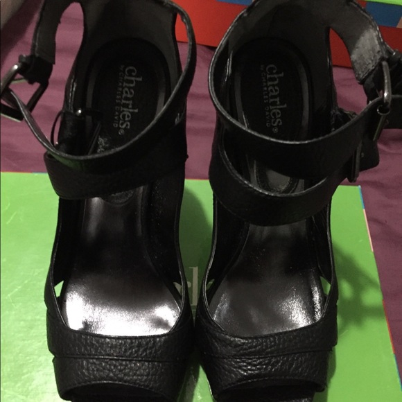 Heels - Picture 2 of 5